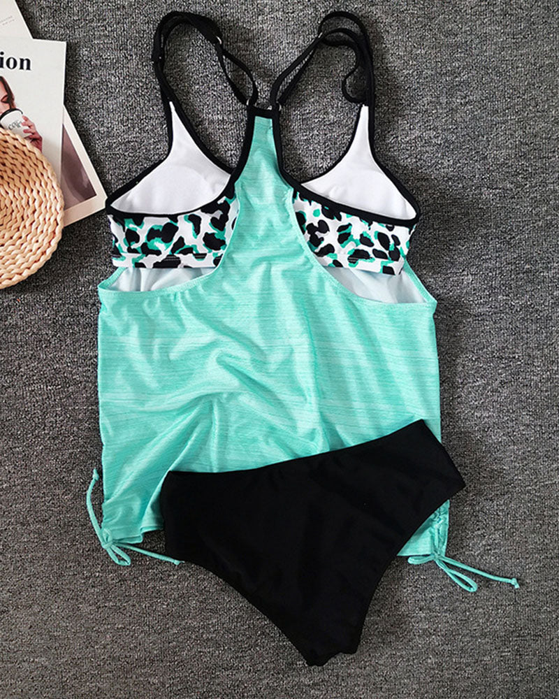 Einfarbiger Tankini mit Leopardenmuster