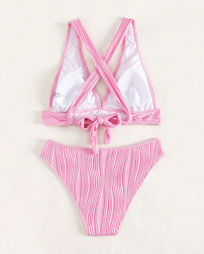 Einfarbiger, sexy Bikini mit tiefem V-Ausschnitt