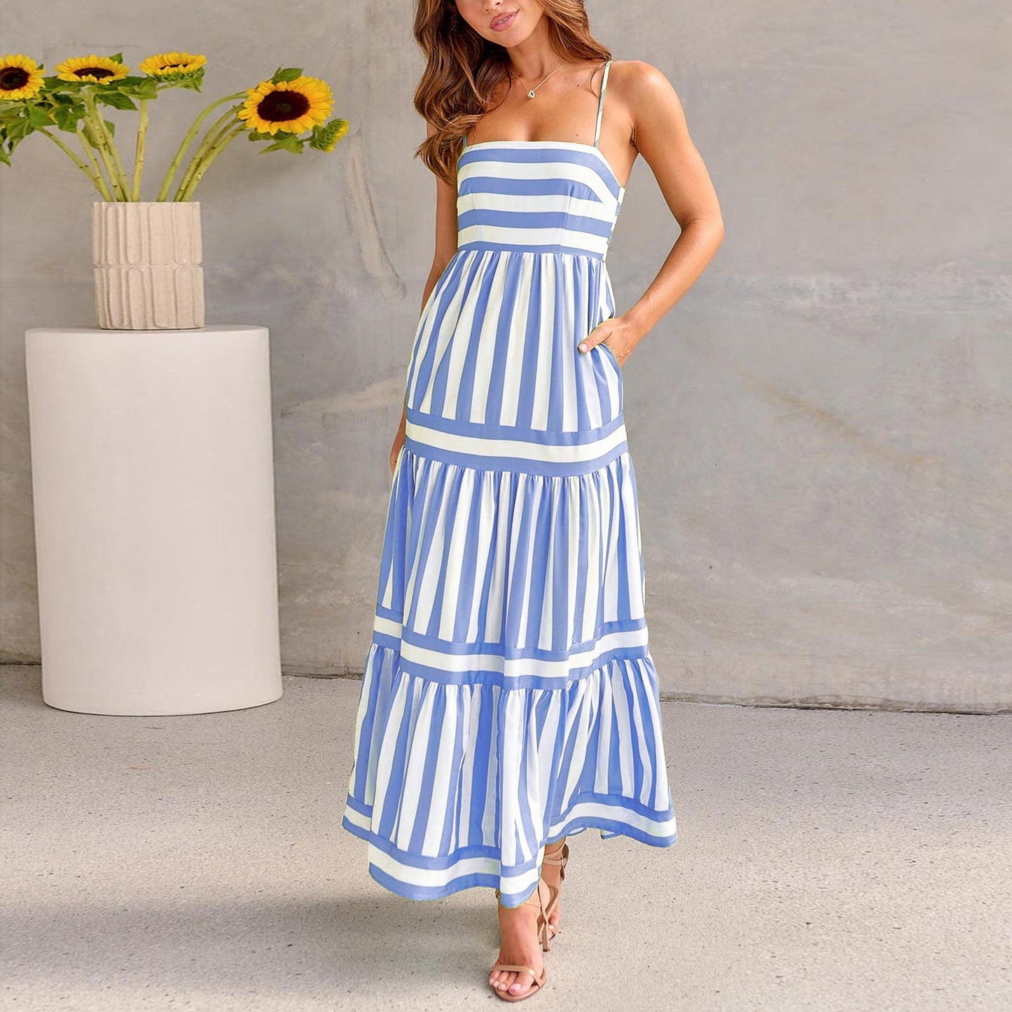 Marisol | Gestreiftes Maxikleid mit Trägern und Taschen