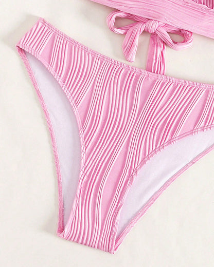 Einfarbiger, sexy Bikini mit tiefem V-Ausschnitt