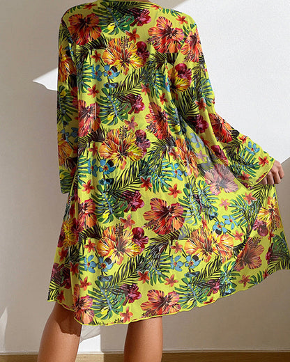 Bikinis mit Blumenmuster und Vertuschung
