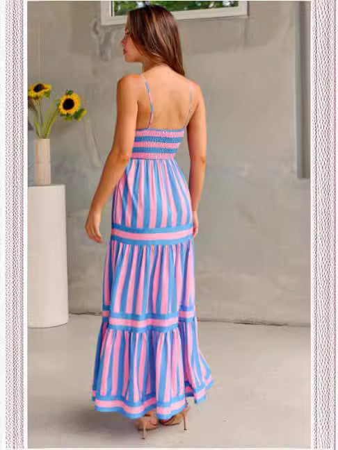 Marisol | Gestreiftes Maxikleid mit Trägern und Taschen